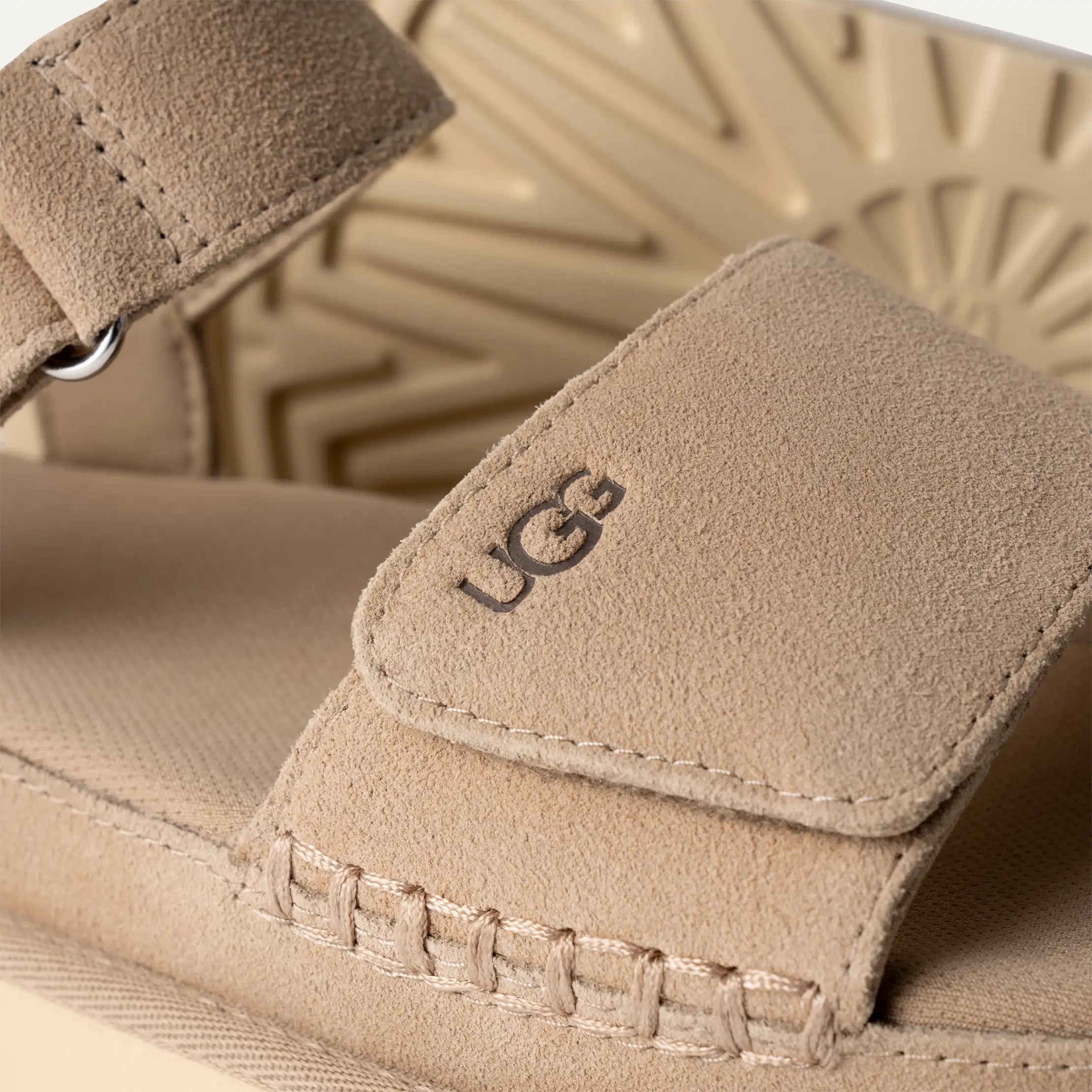 Ugg - Women's Goldenstar