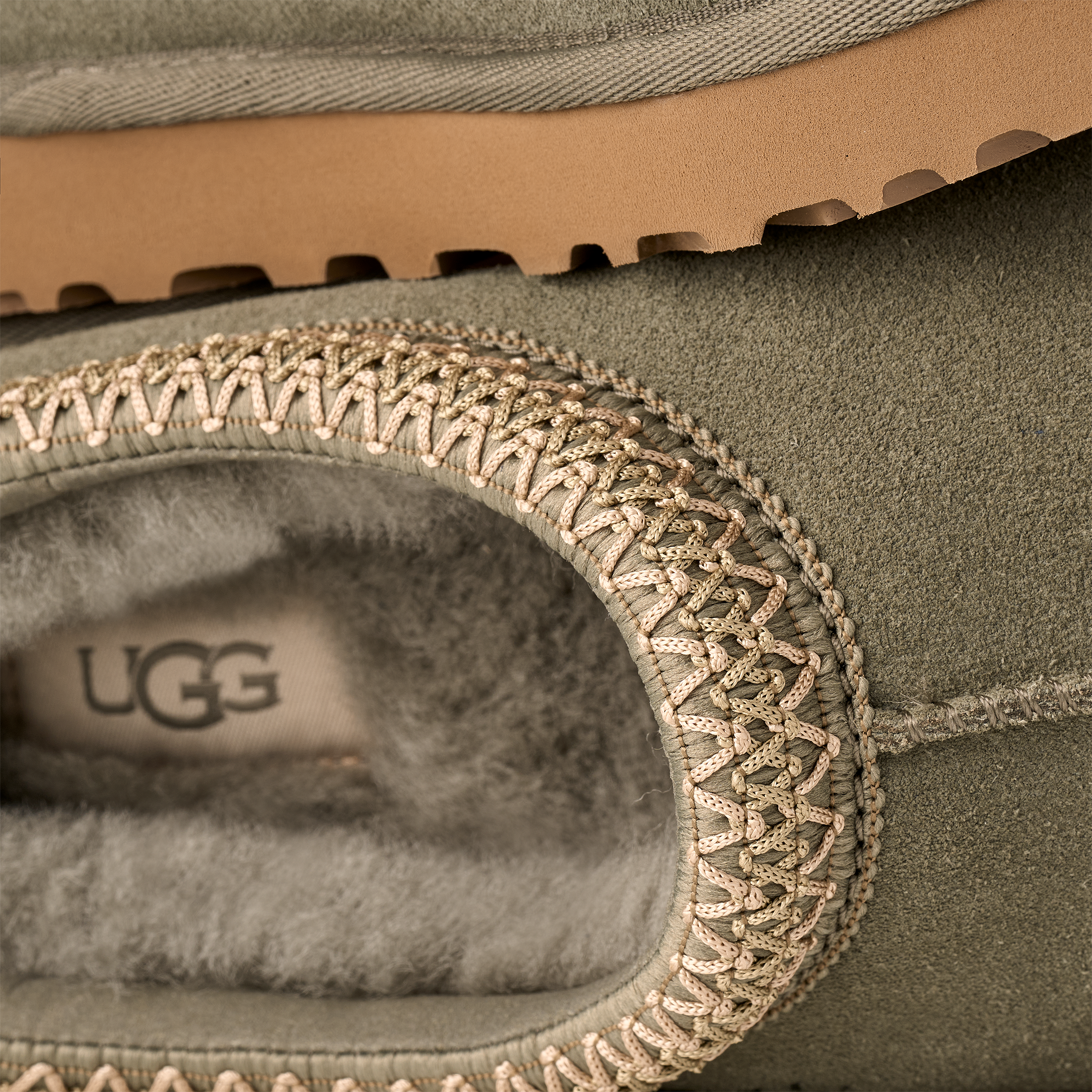 UGG- Women's Tasman II
