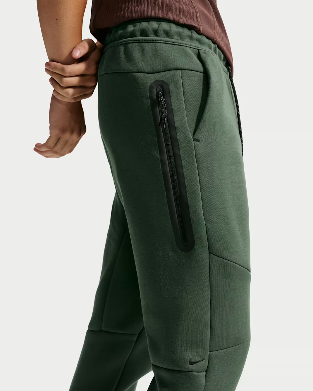 NIKE - TECH FLEECE SET - HV0949-304 CAMO GREEN/CHROME YELLOW
