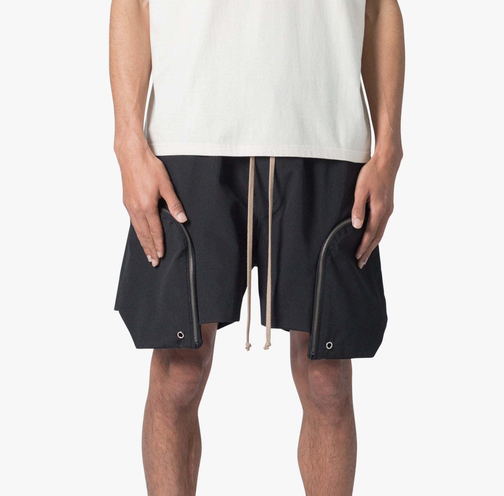 MNML - FRONT POCKET GEO SHORTS