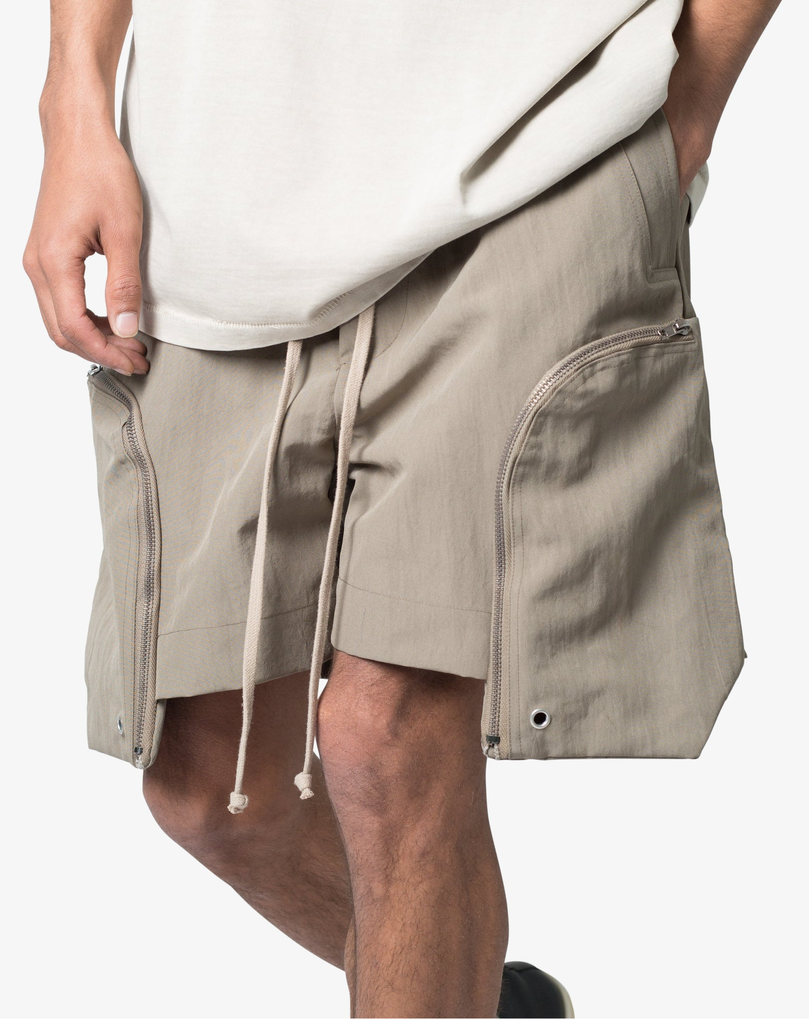 MNML - FRONT POCKET GEO SHORTS