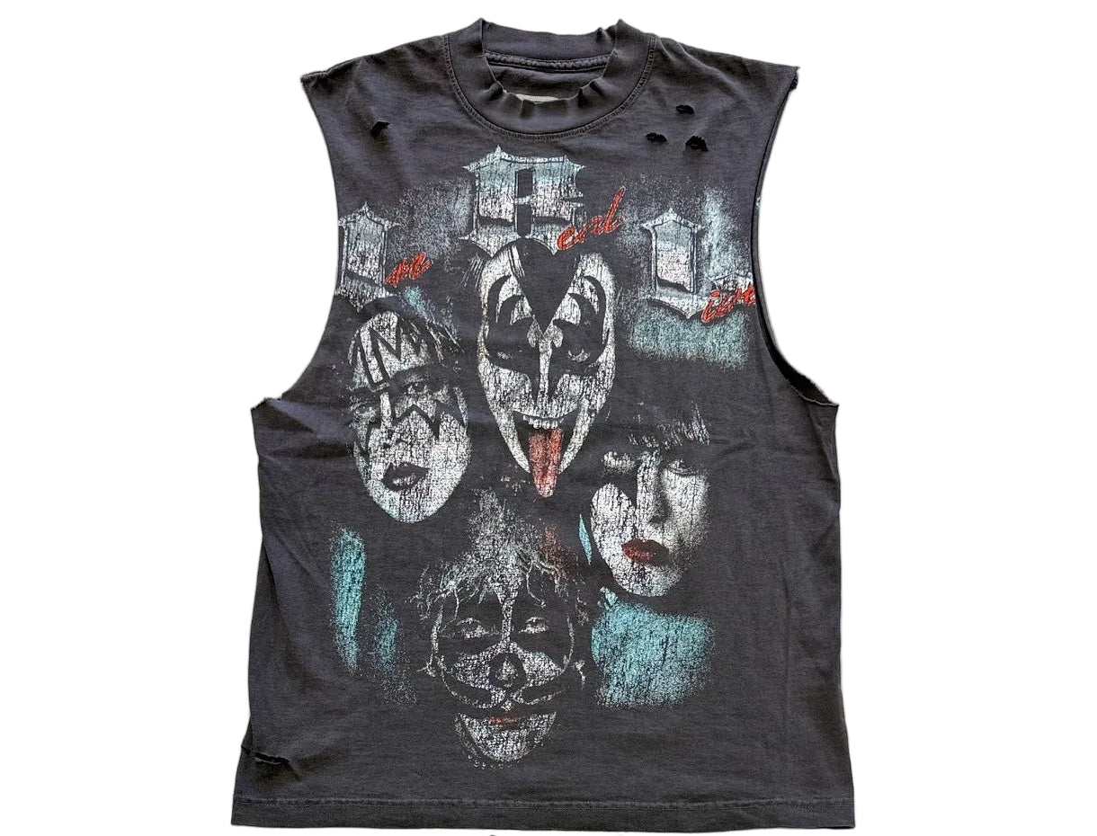 IRL - KISS CUT OFF TEE