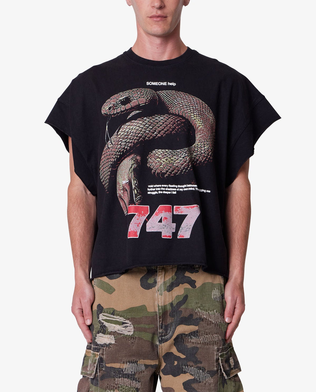 MNML - SNAKE CUT OF TEE