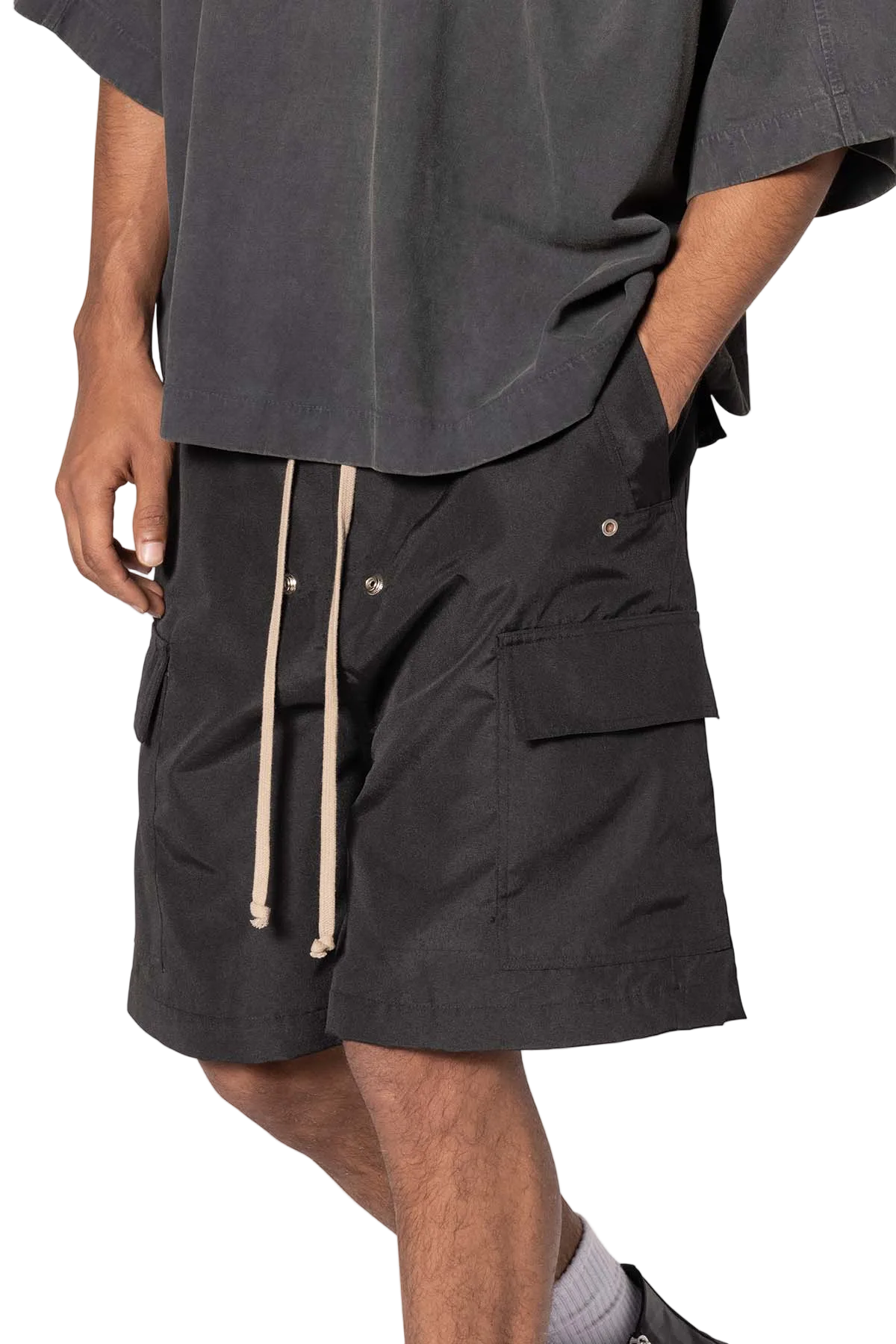 MNML - RAVE DOUBLE CARGO SHORTS