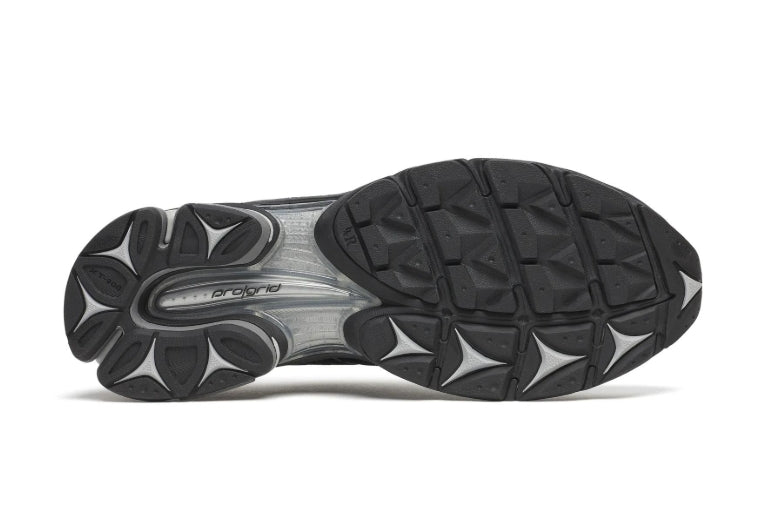 SAUCONY - PROGRID OMNI TRIUMPH 4 - BLK/SIL S7074-23