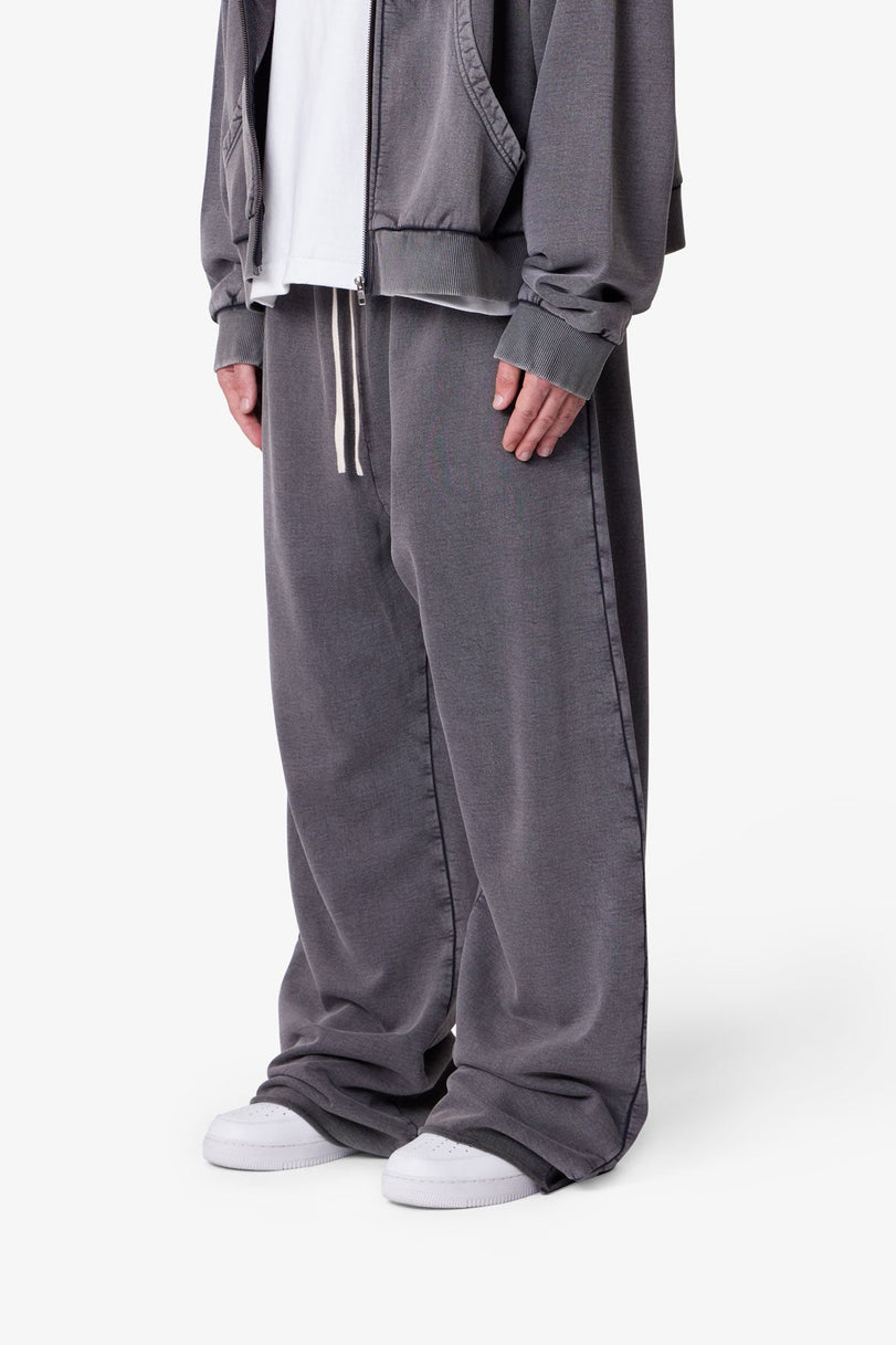 MNML - ULTRA BAGGY FLEECE SWEATPANTS