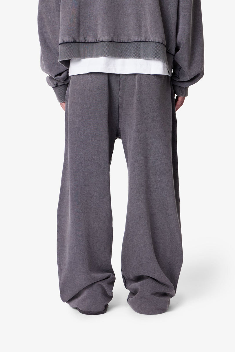 MNML - ULTRA BAGGY FLEECE SWEATPANTS