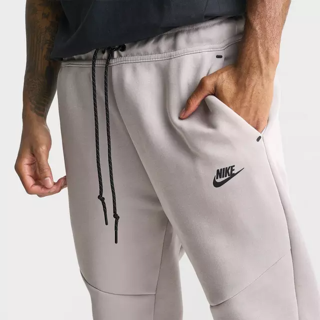 NIKE - TECH FLEECE SET - HV0949-009 - COLLEGE GREY/BLACK