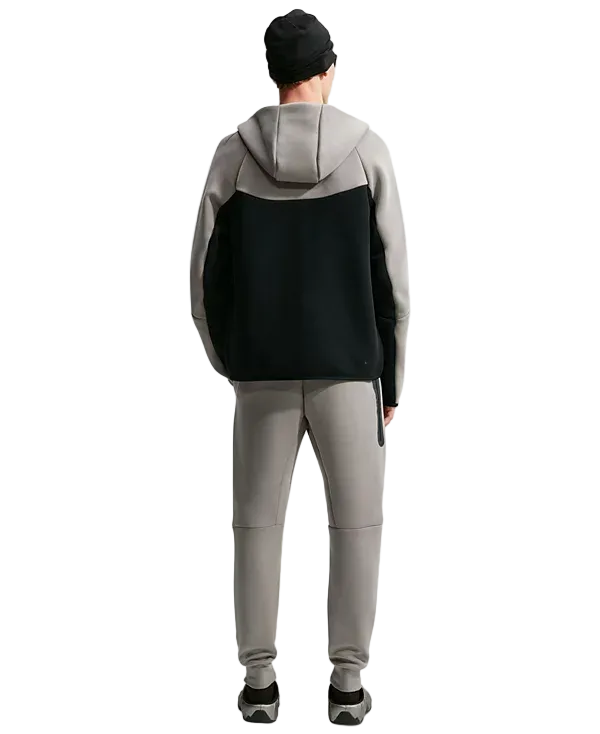 NIKE - TECH FLEECE SET - HV0949-321 -BLK/OLIVE